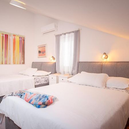 Kalina Deluxe Apartments Jelsa  Esterno foto