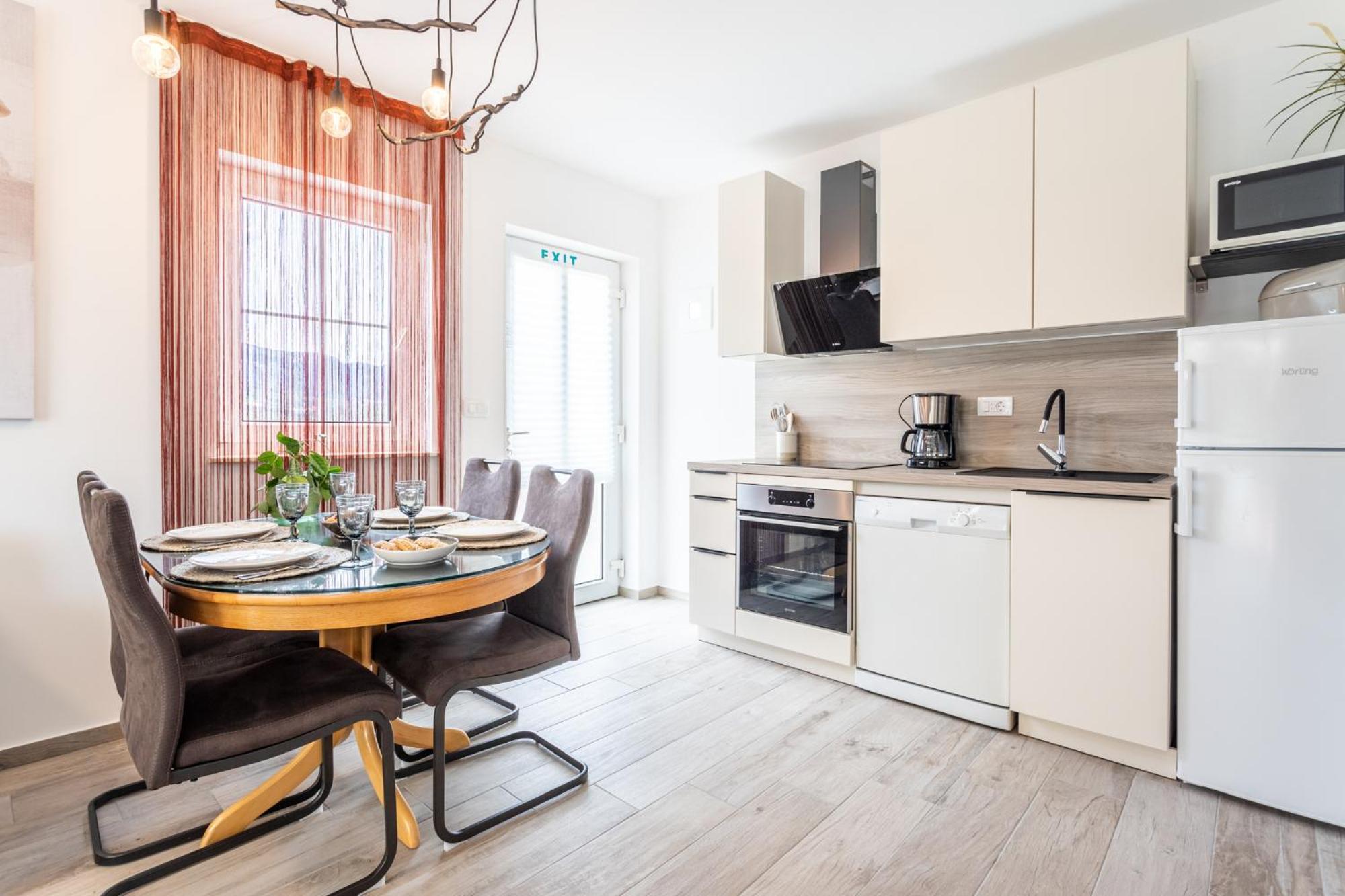 Kalina Deluxe Apartments Jelsa  Esterno foto