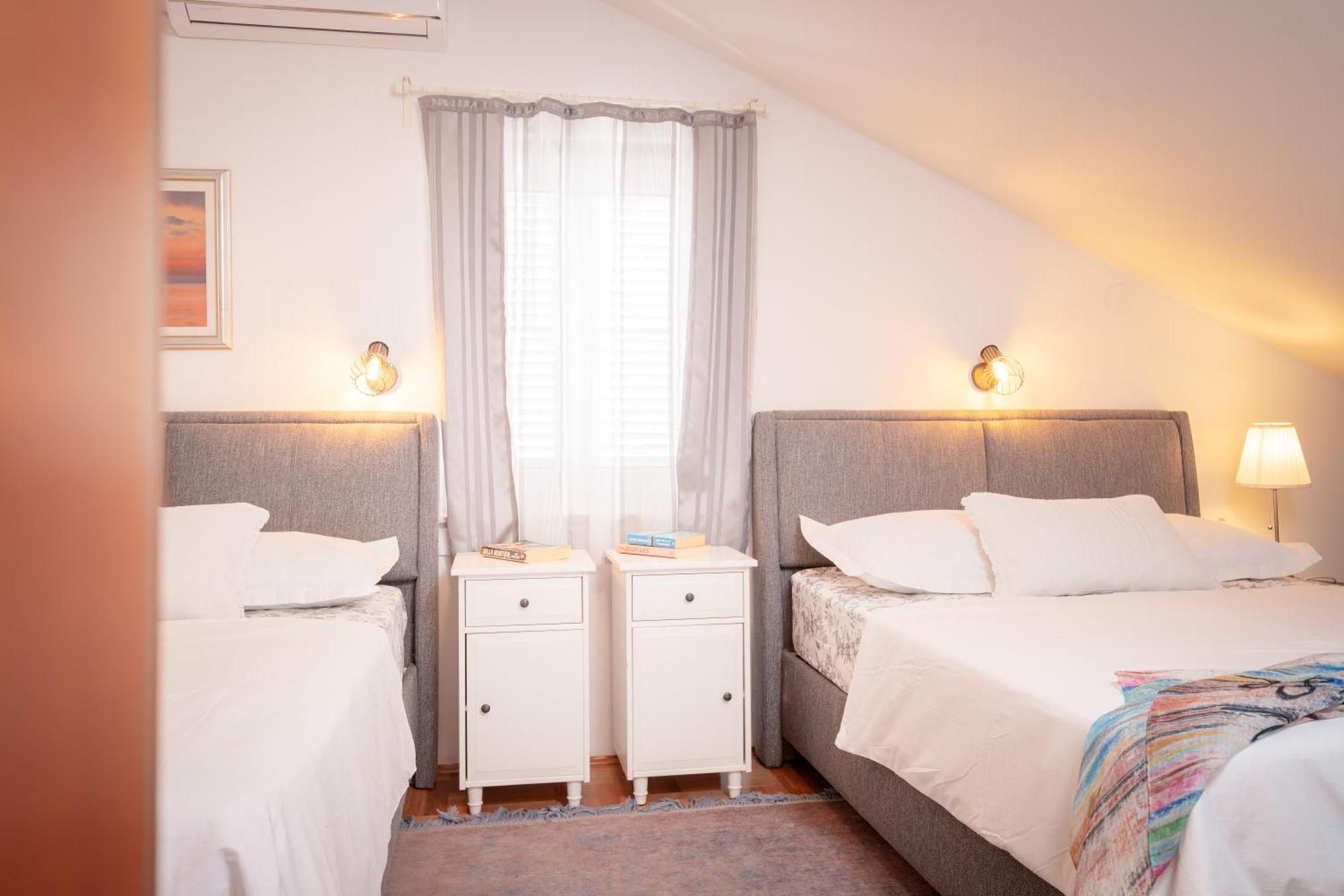 Kalina Deluxe Apartments Jelsa  Esterno foto