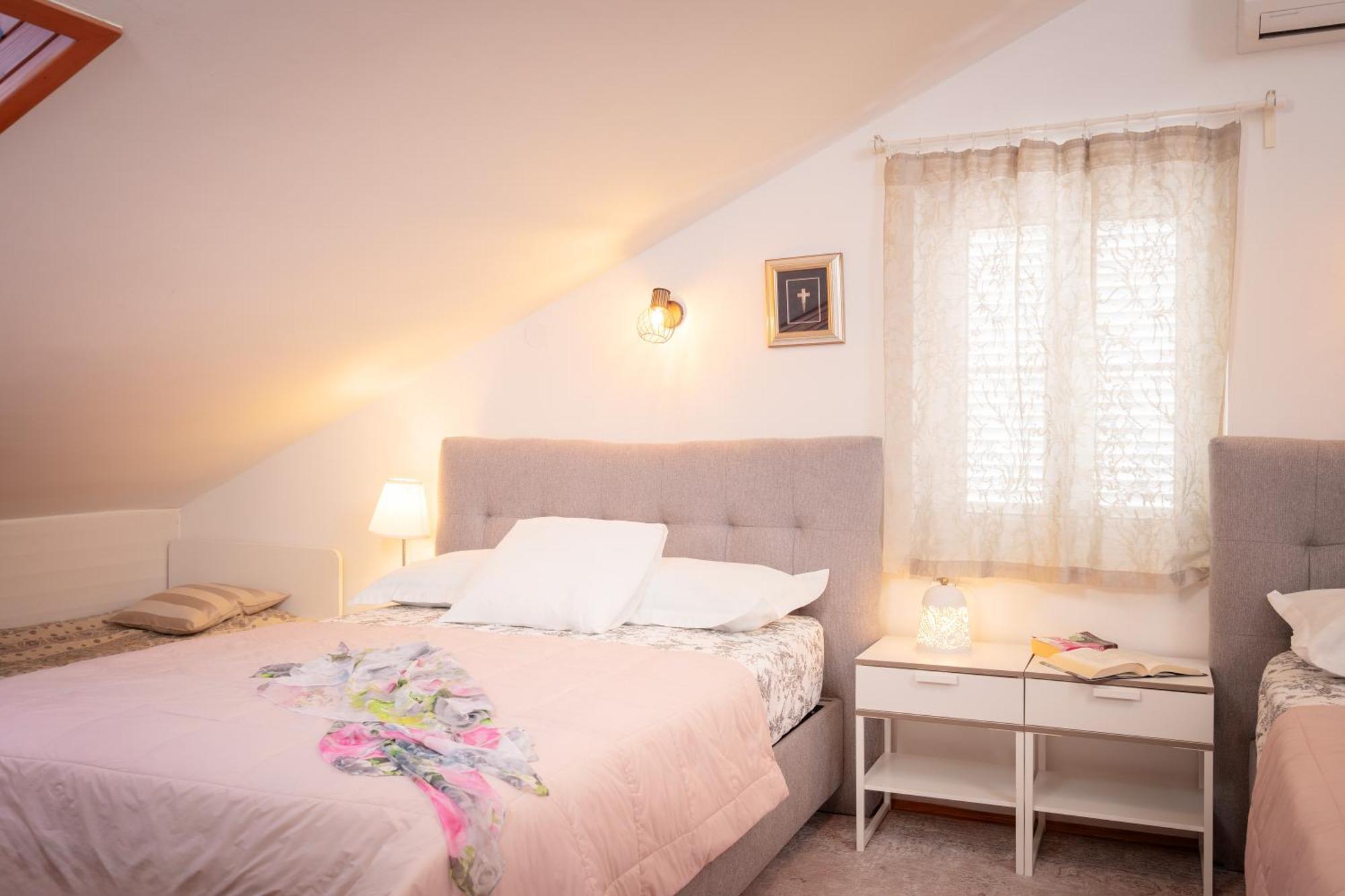 Kalina Deluxe Apartments Jelsa  Esterno foto