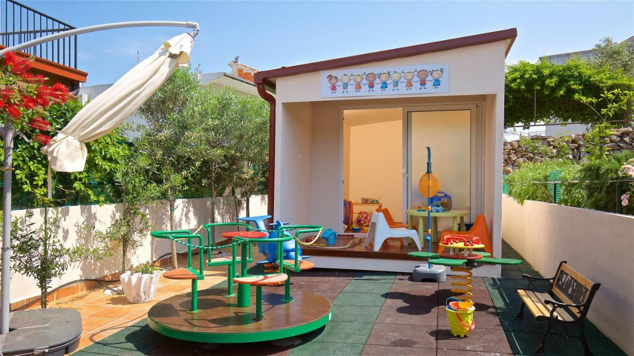 Kalina Deluxe Apartments Jelsa  Esterno foto